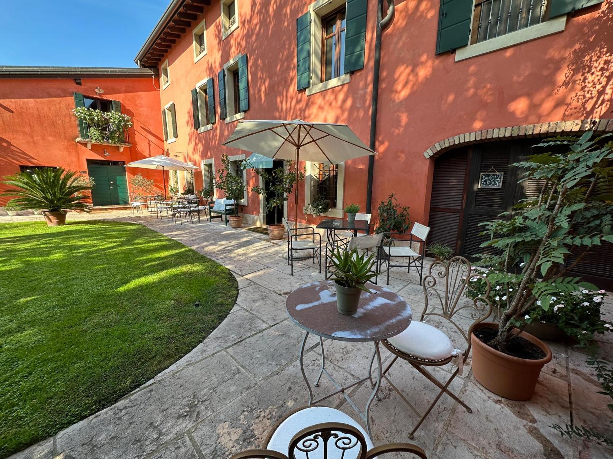Relais Corte Bercelli Valeggio sul Mincio Buitenkant foto